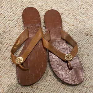 Tory Burch Thor’s flip flop